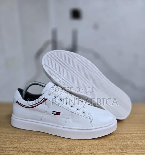 White Tommy Hilfiger Sneakers for Men - thumbnail 3