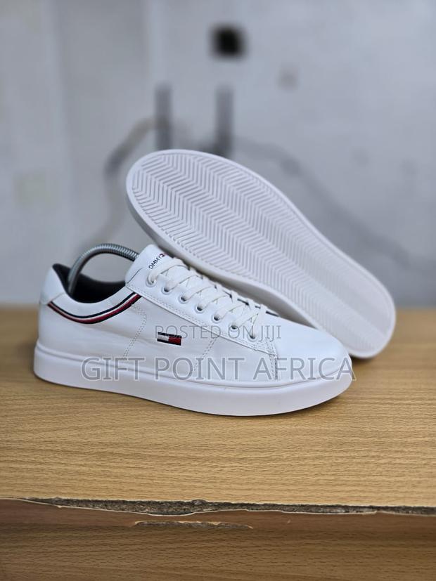 White Tommy Hilfiger Sneakers for Men - thumbnail 4