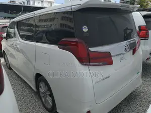Toyota Alphard 2018 White