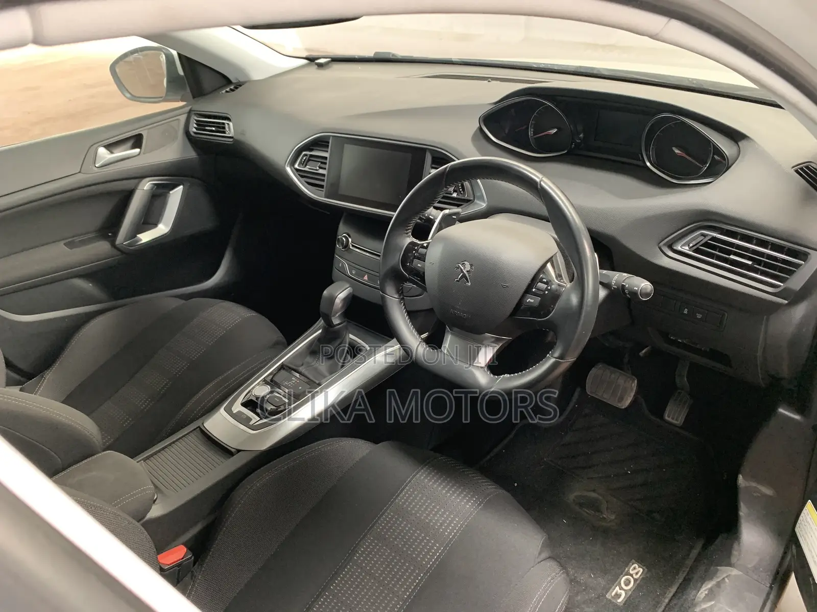 Peugeot 308 2017 White