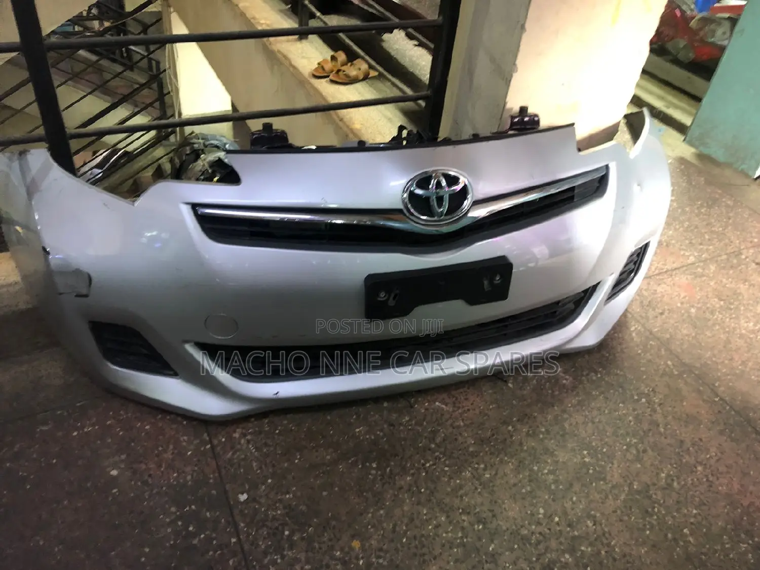 Toyota Ractis 2012 Nosecut