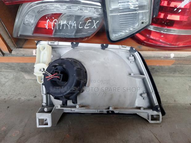 Headlight Mazda Bongo Van - thumbnail 2