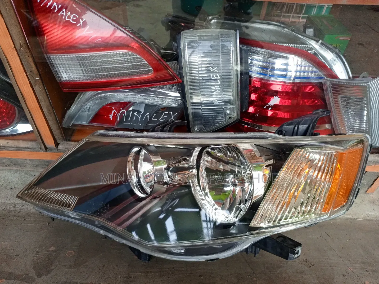 Outlander 2006/7 Model Nonzenon Headlights