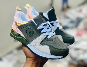 Louis Vuitton Sneakers >Ladies Lv Sneakers