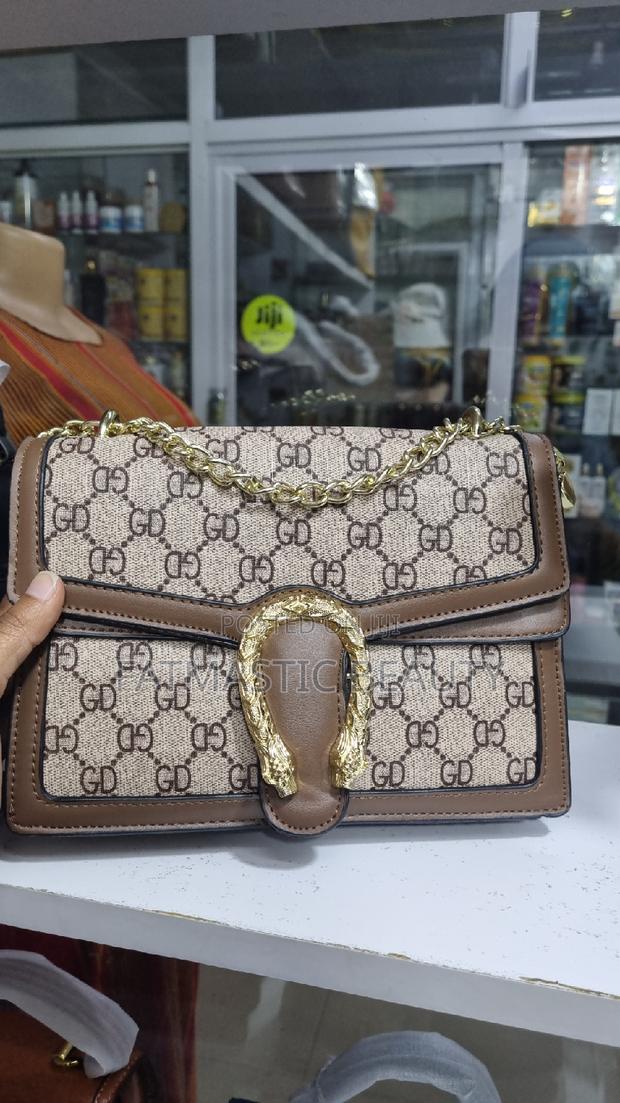 Classy Slingbags - main view