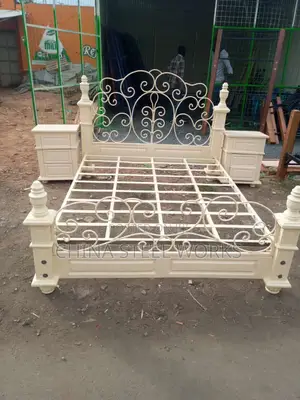 Exacutive 5 by 6 Metalic Bed