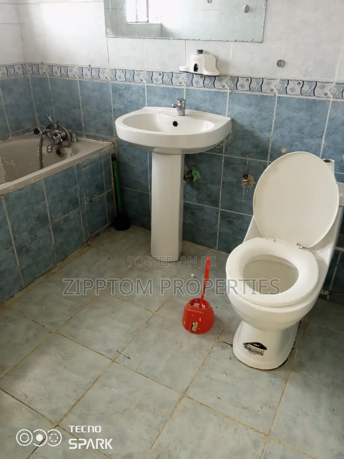 4bdrm Maisonette in South B for rent
