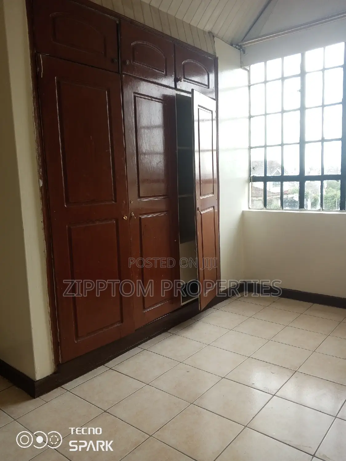 4bdrm Maisonette in South B for rent