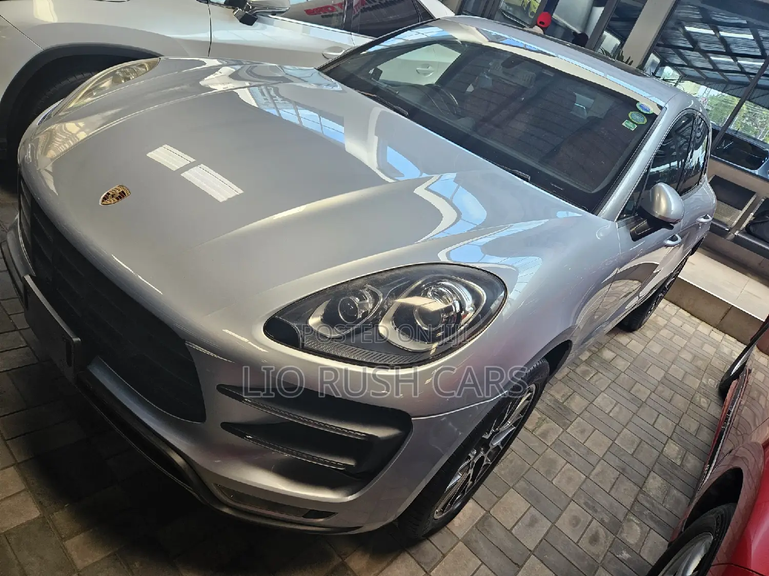 Porsche Macan 2018 Silver