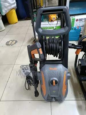1800w,135 Bar Pressure Washer