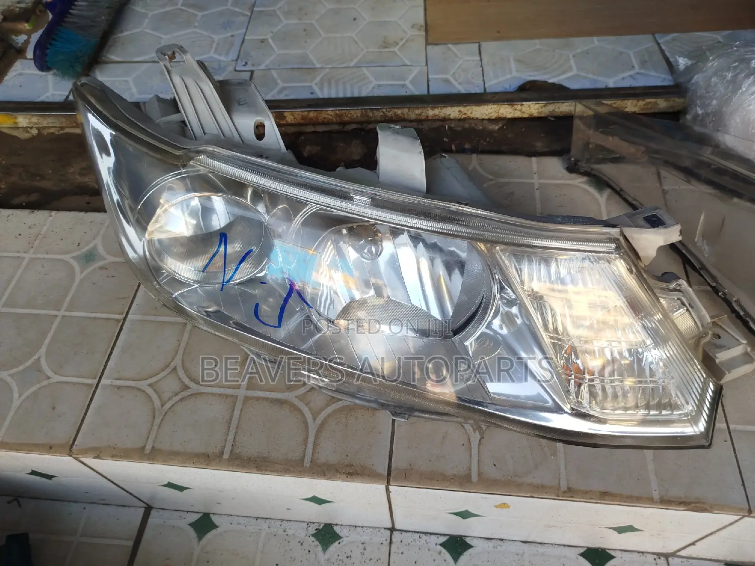 Allion 260 Headlight
