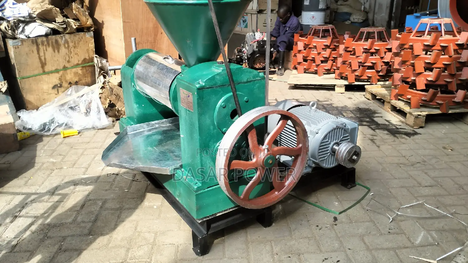 Mop 100 Screaw Oil Extractor Machine.