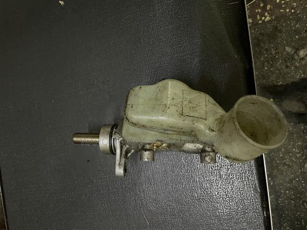 Brake Master Cylinder for Daihatsu Mira