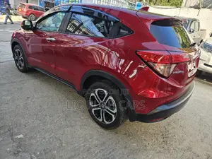 Honda Vezel 2018 Red