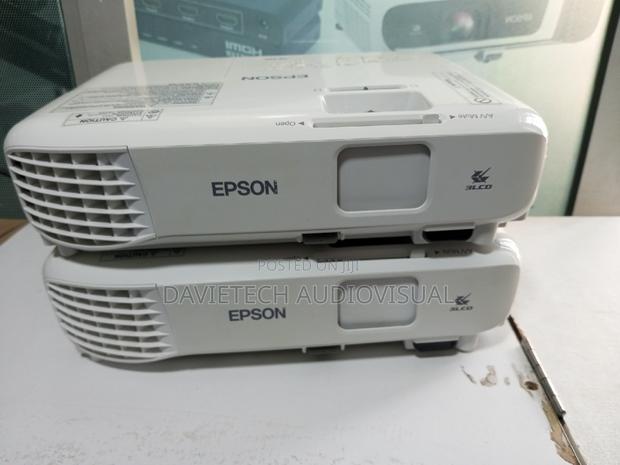 _Epson Eb S05 -Projectors 
