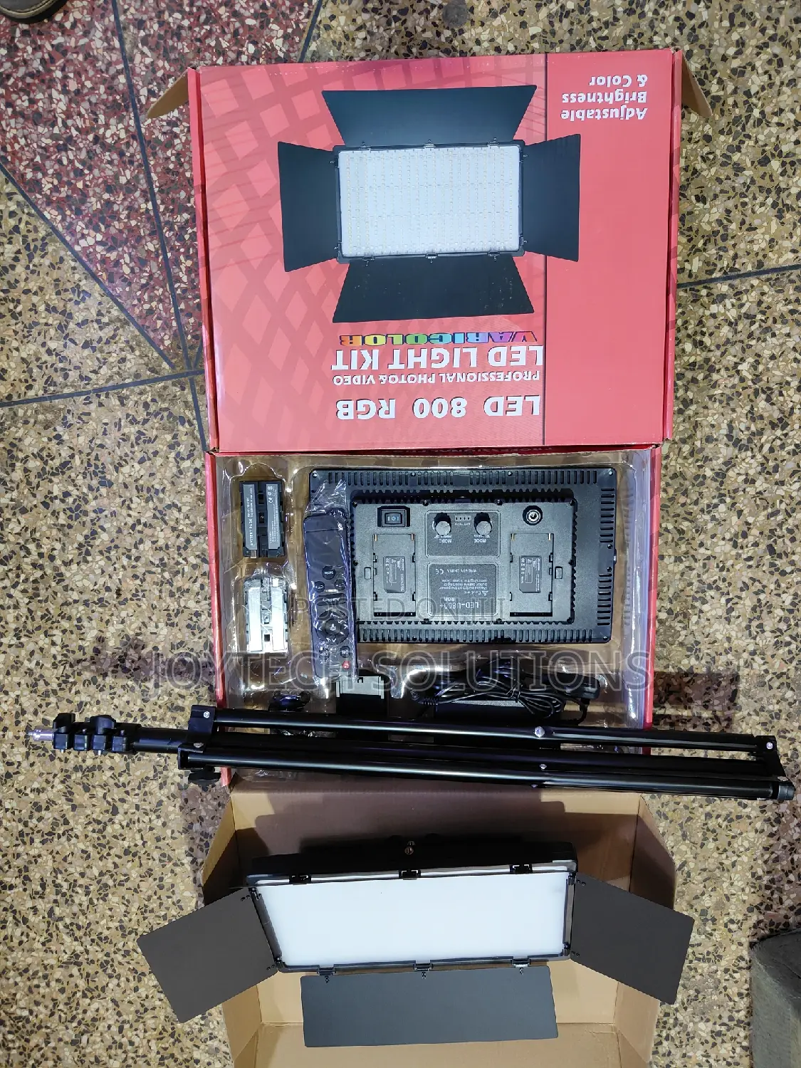 Pro Led VEDIO/Photo Light Led 800+ Remote /Stand.