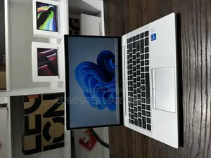 Laptop HP EliteBook 830 G7 24GB Intel Core I7 SSD 512GB