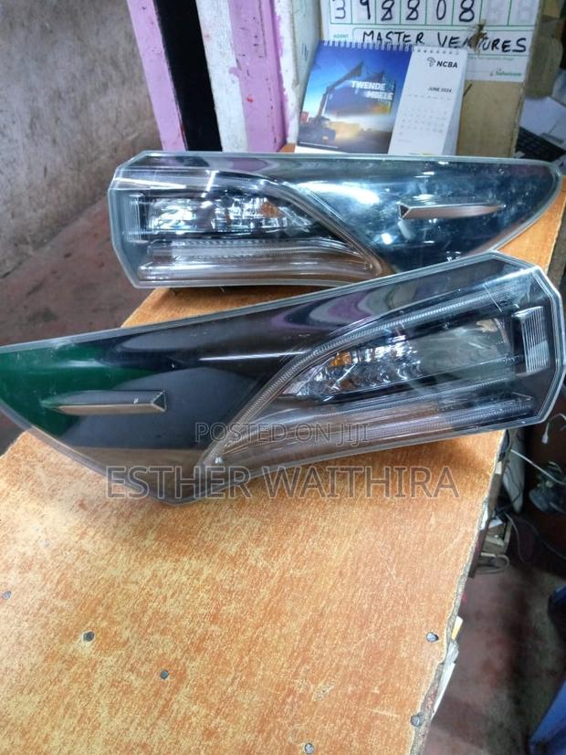 Harrier 2015 Tail Light 2015 - main view