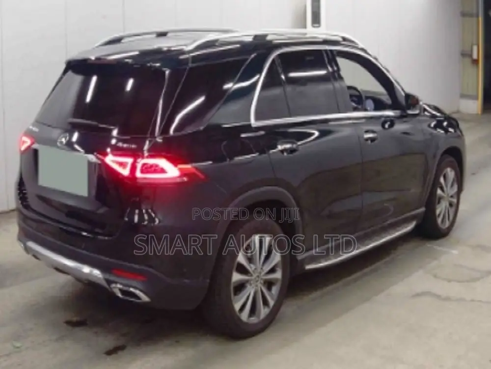 Mercedes-Benz GLE-Class GLE 300d 4MATIC 2020
