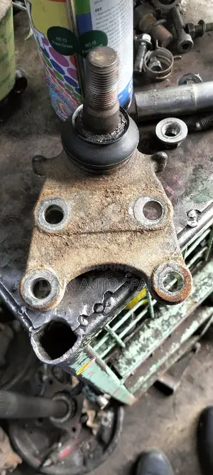 Lower Ball Joint Isuzu DMAX