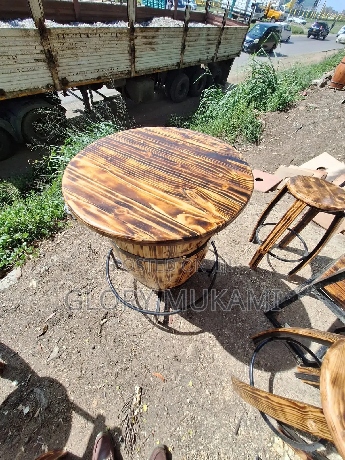 Brand Ew Barrel Tables