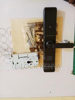 Wifi Door Safety.Smart Biometric Lock With Passcode - thumbnail 2