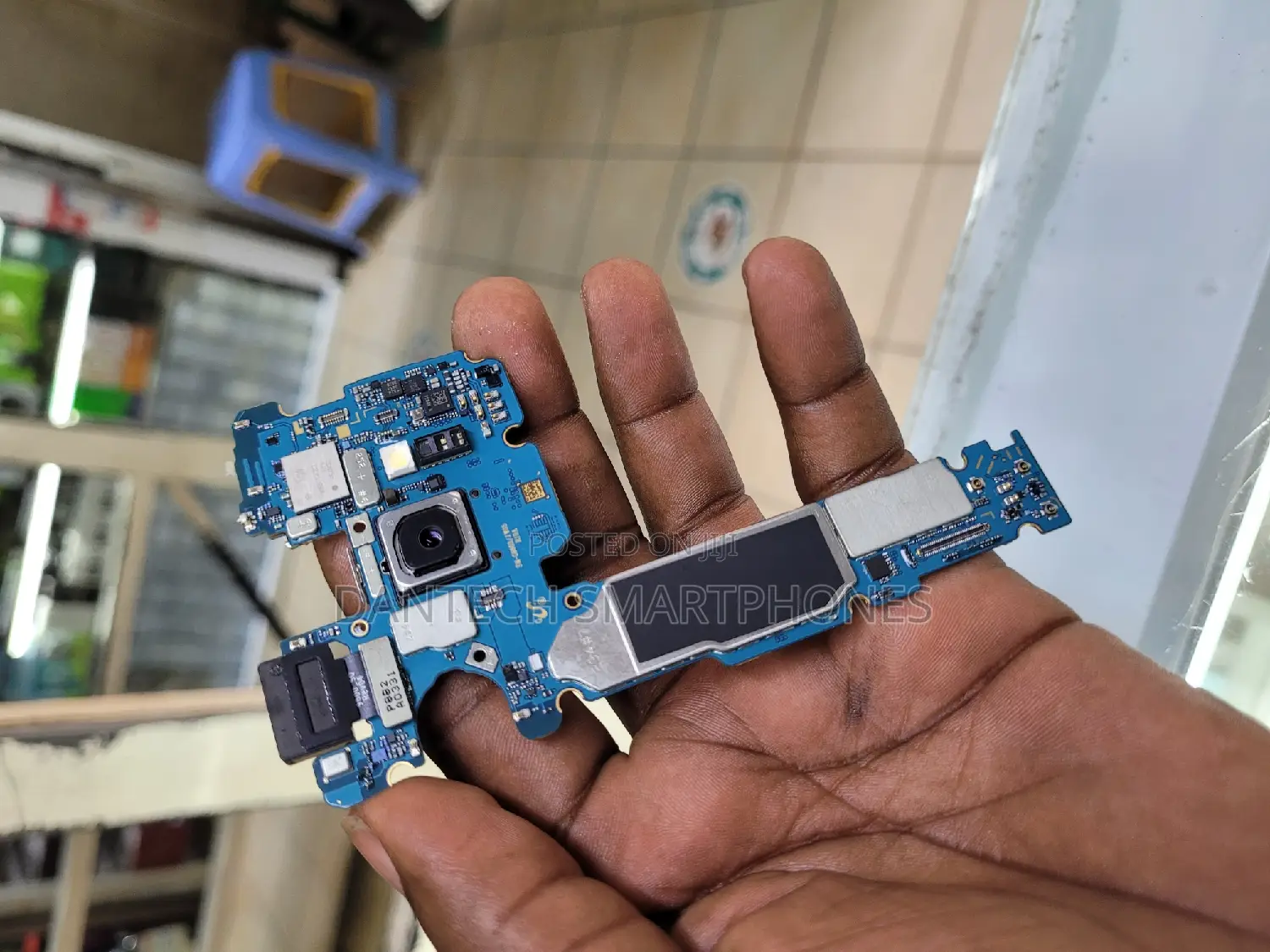 Samsung Galaxy S9 Motherboard.