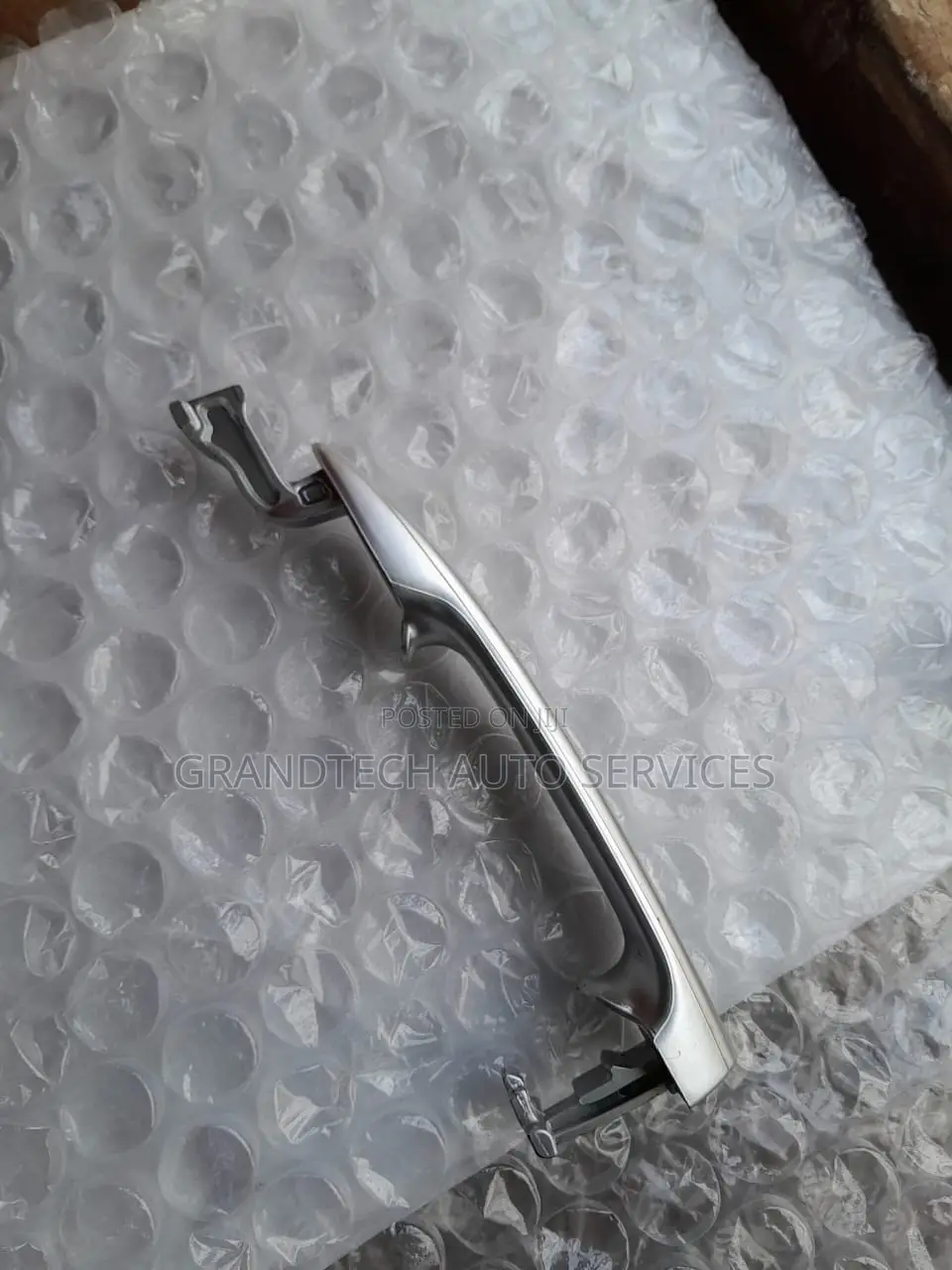Noah Voxy 2010 Door Handle.
