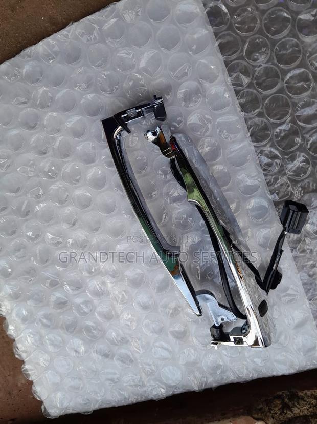 Nissan Xtrail T31 Door Handle __ With Sensor