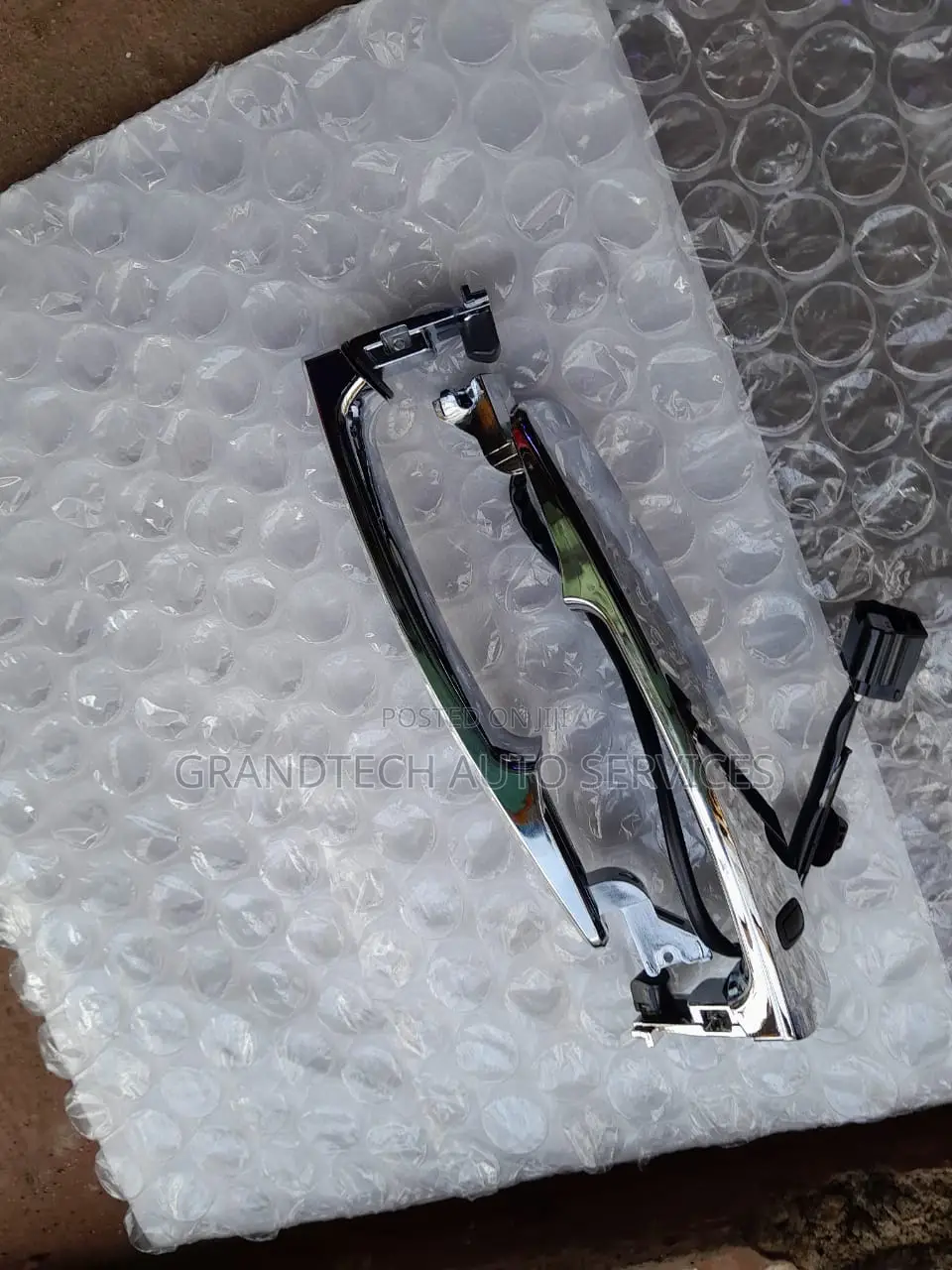 Nissan Xtrail T31 Door Handle __ With Sensor