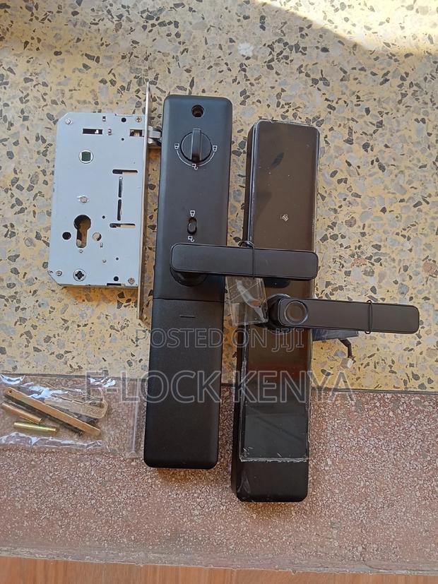 Smart Connectivity.Biometric Wifi Locks With Passcode - main view