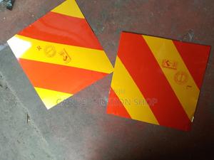 Chevron Short Yellow_red Reflectors - thumbnail 2