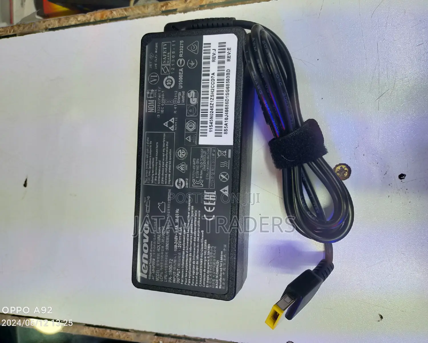 Lenovo Laptop Adapter 90 Watts