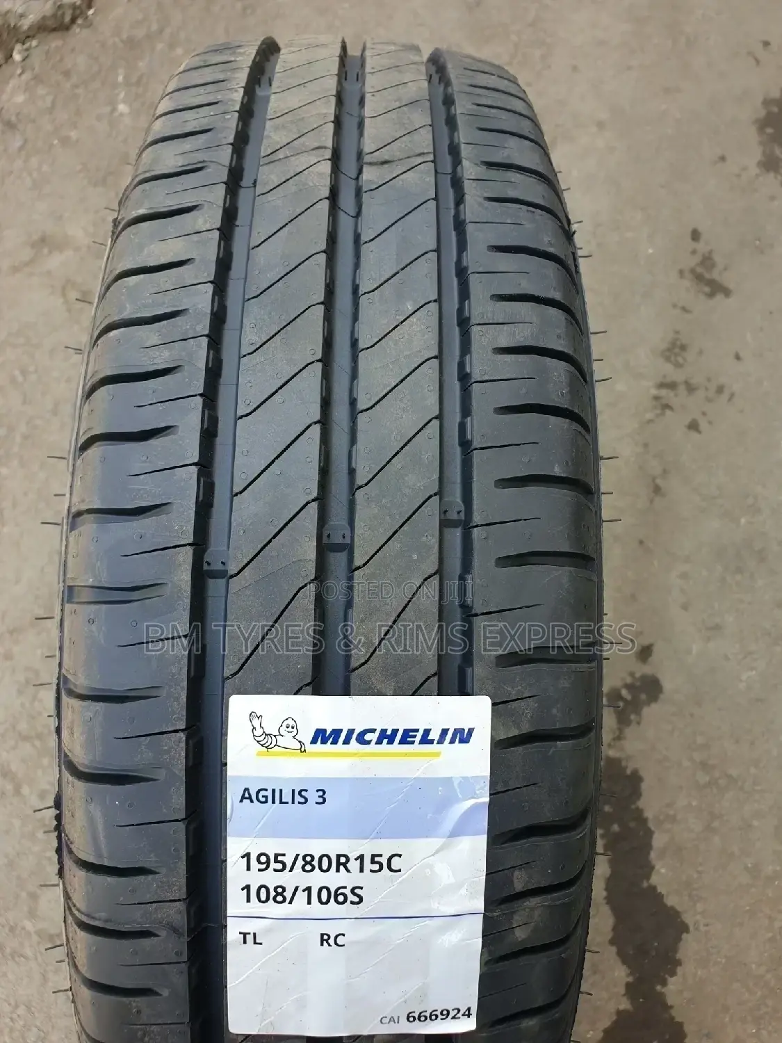 195 R15 Michillin Tyres (Commercial)