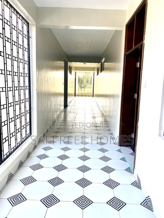 2bdrm Apartment in Nyali for rent - thumbnail 4
