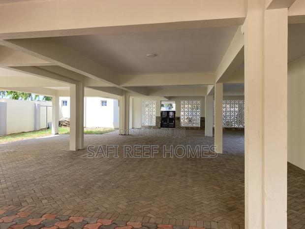 2bdrm Apartment in Nyali for rent - thumbnail 17