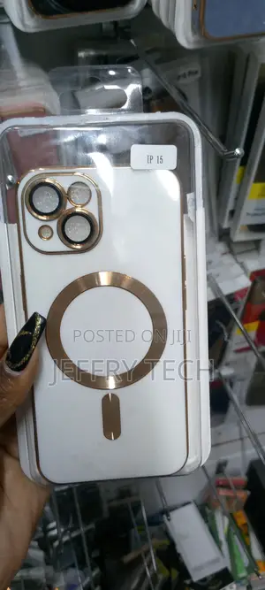 iPhone 15 Magsafe Plating TPU Phone Case With Lens White