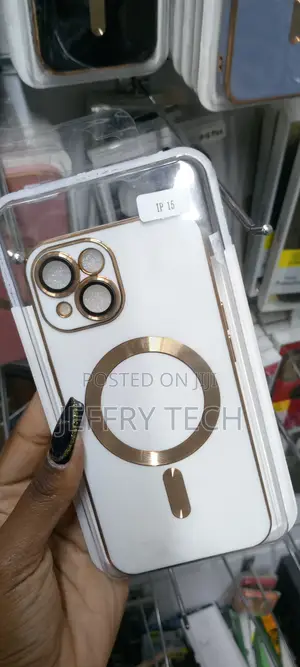 iPhone 15 Magsafe Plating TPU Phone Case With Lens White