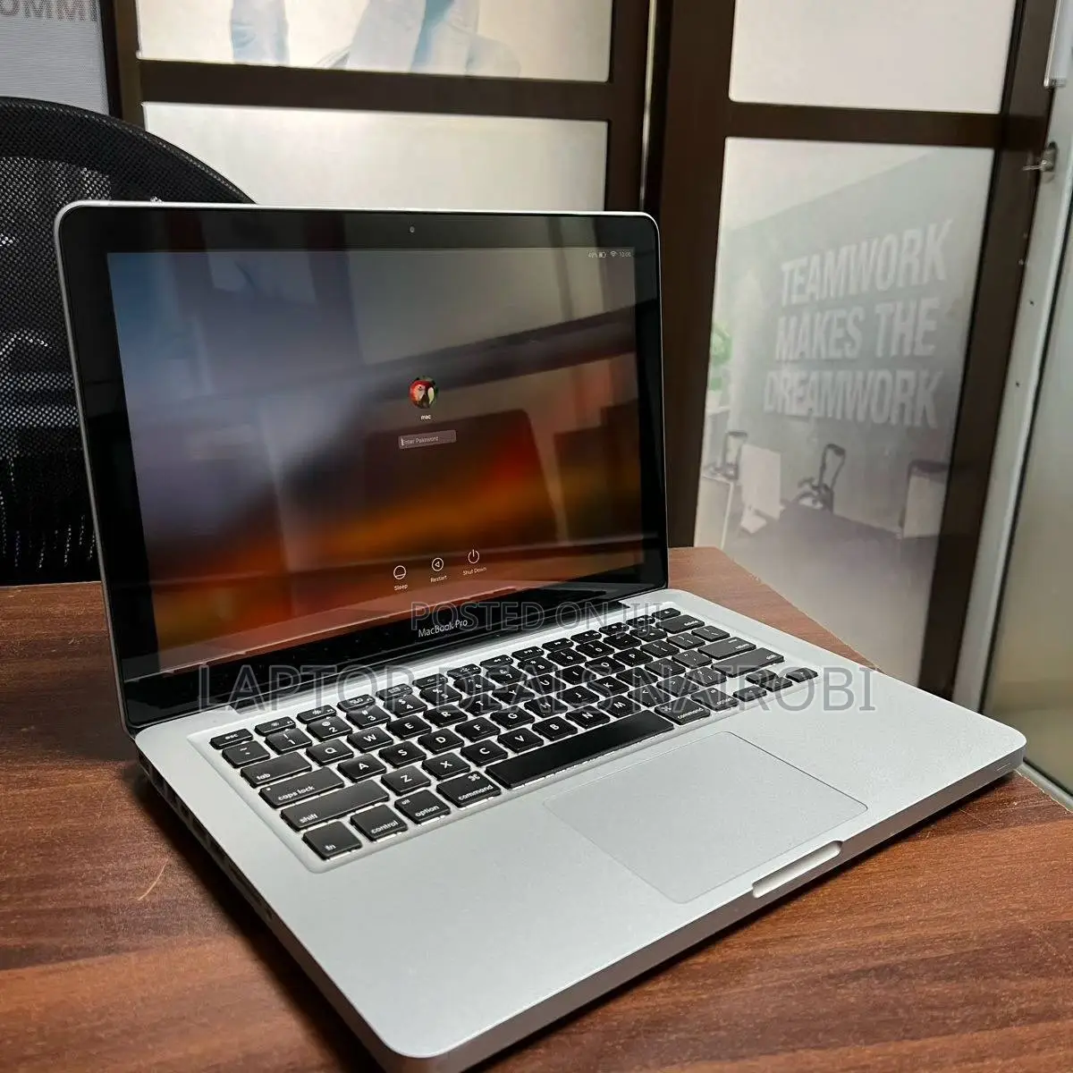 Laptop Apple MacBook Pro 8GB Intel Core I5 SSD 256GB