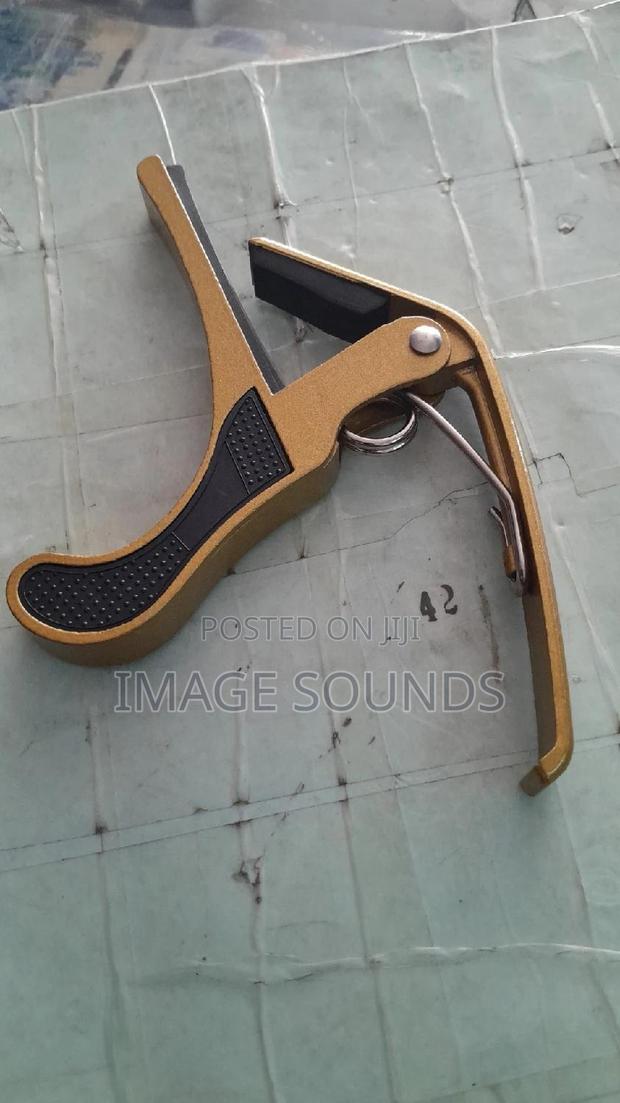 Guitar Capo Gold Color for Box Guitars - thumbnail 2