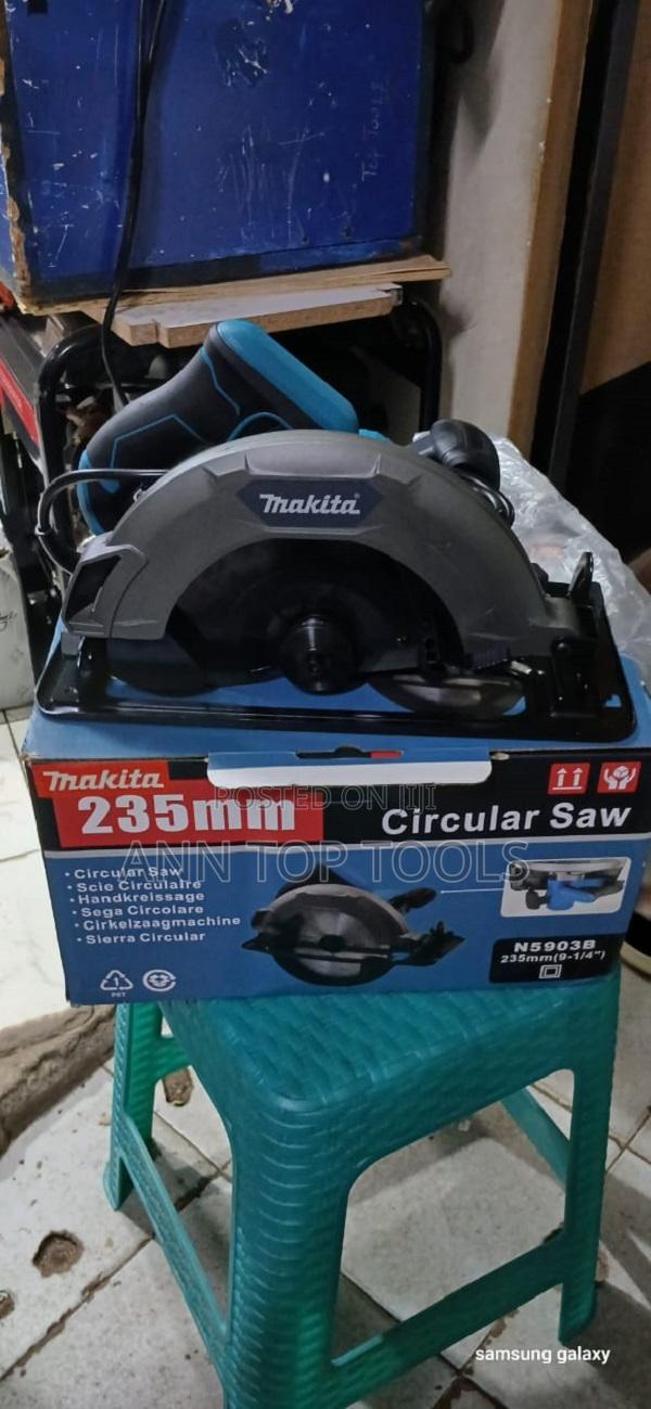 9 Inch Makita Circular Saw 2000W - thumbnail 2