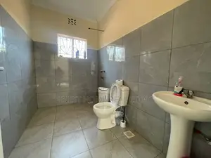 5bdrm Villa in Lukenya for sale