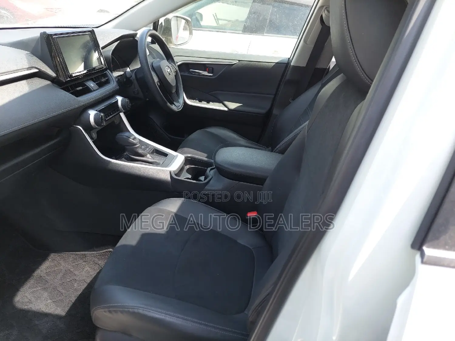 Toyota RAV4 2019 White