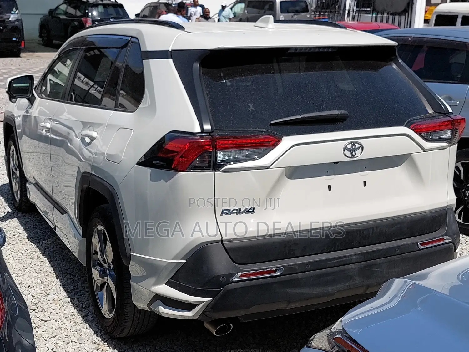 Toyota RAV4 2019 White
