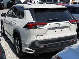 Toyota RAV4 2019 White