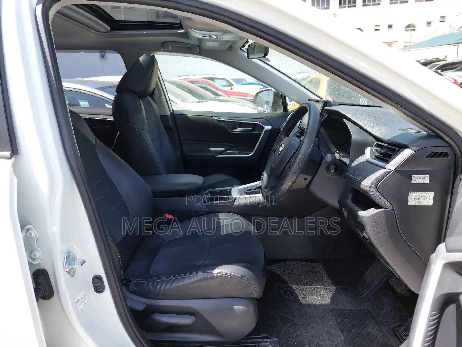 Toyota RAV4 2019 White