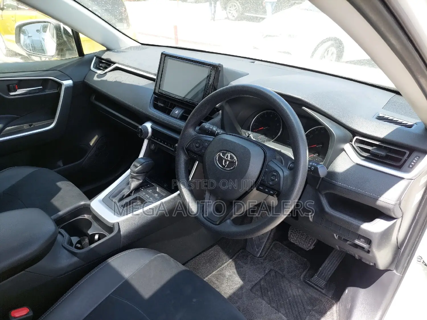 Toyota RAV4 2019 White