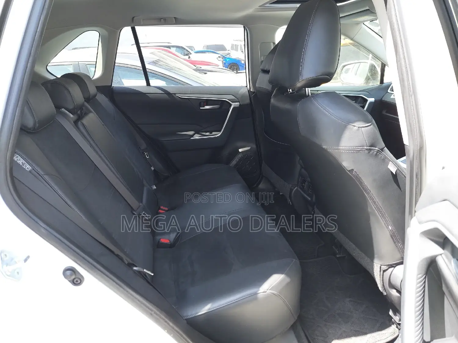 Toyota RAV4 2019 White