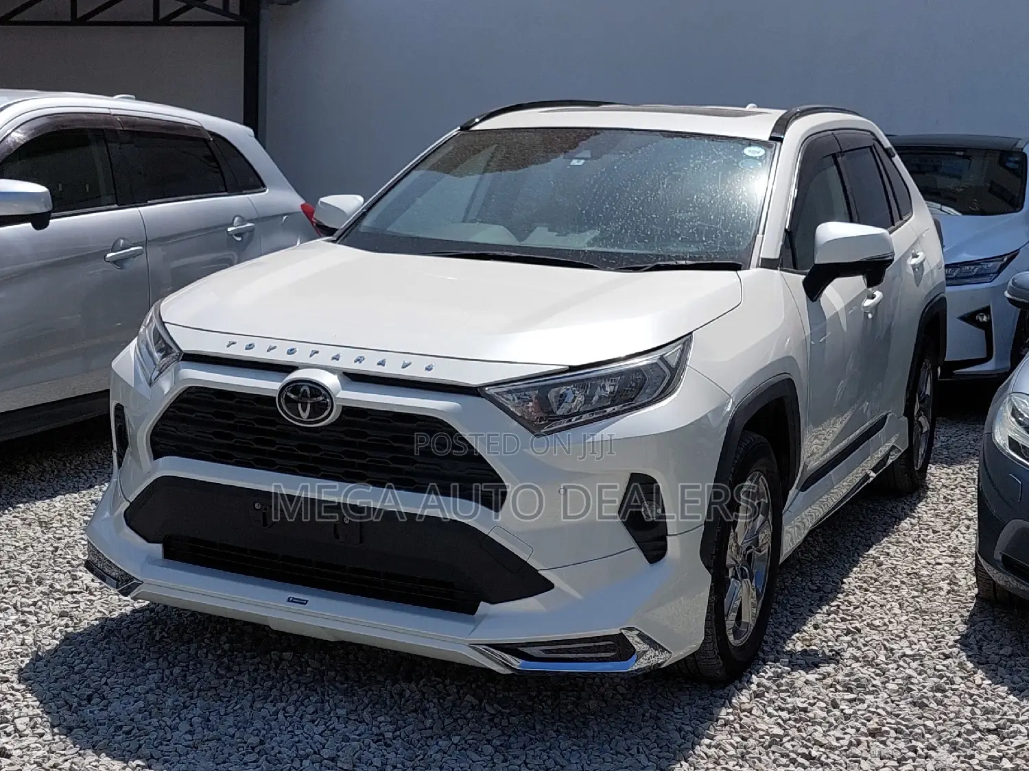 Toyota RAV4 2019 White