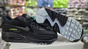Airmax 90 Web Sneakers >Black Airmax 90 Sneakers